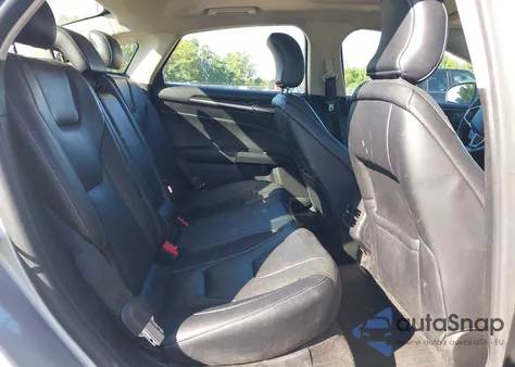 2019 Ford Fusion Hybrid Titanium from USA, damaged, VIN 3FA6P0RUXKR141565